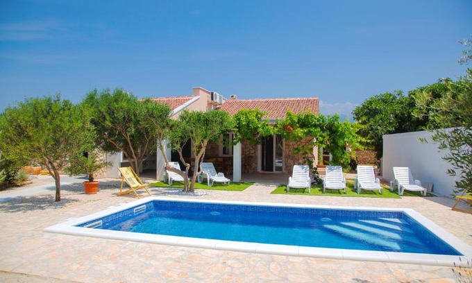 Potocnica House | Holiday home Tina with Private Pool