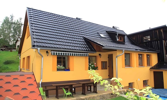 Jesenny House | Holiday home with fireplace and garden