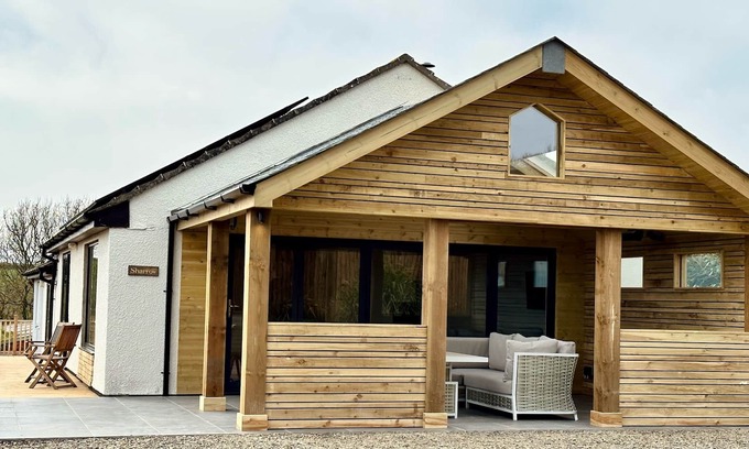 Torpoint House | Holiday Home with heated swimming pool