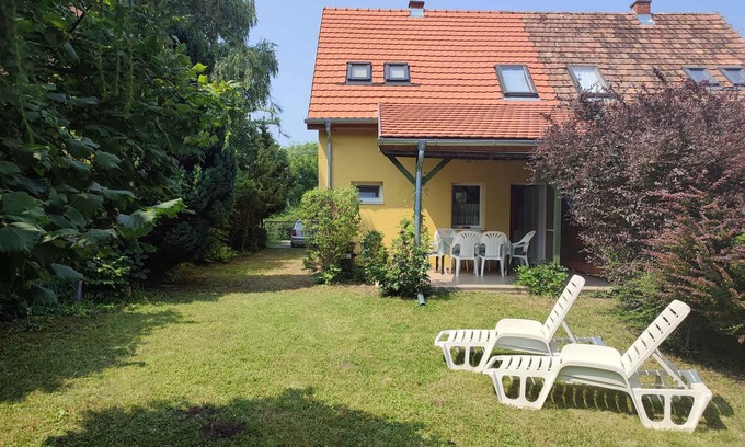 Siofok-Sosto House | Holiday home with air conditioning and wIFI
