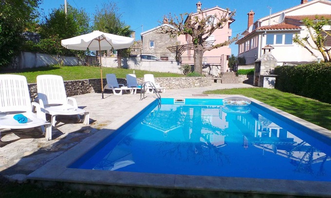 Motovun House | Holiday home with pool and air conditioning