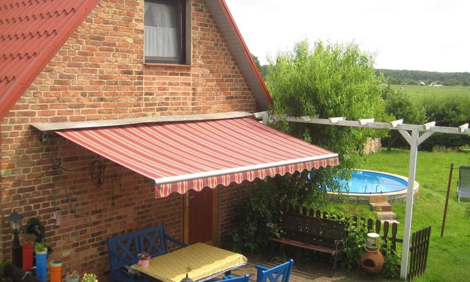 Kamminke House | Holiday home with terrace and pool