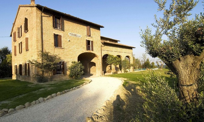 Salsomaggiore Terme House | Holiday house Salsomaggiore Terme for 1 - 16 persons with 6 bedrooms - Holiday home