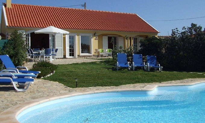 Azenhas do Mar House | Holiday house Azenhas do Mar for 1 - 6 persons with 3 bedrooms - Holiday house