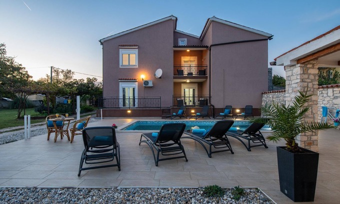 Belavici House | Holiday house Belavići for 1 - 10 persons with 4 bedrooms - Holiday home