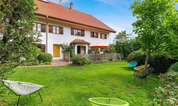 Burggen House | Holiday house Burggen for 1 - 18 persons with 4 bedrooms - Holiday house