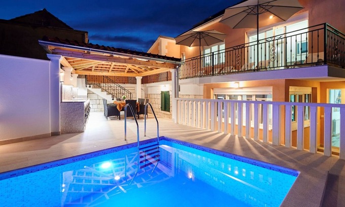 Marina House | Holiday house Cavela with private pool 3 km from the beach