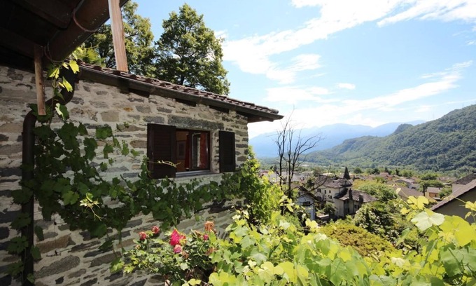 Terre di Pedemonte House | Holiday house Cavigliano for 1 - 6 persons with 2 bedrooms - Holiday house