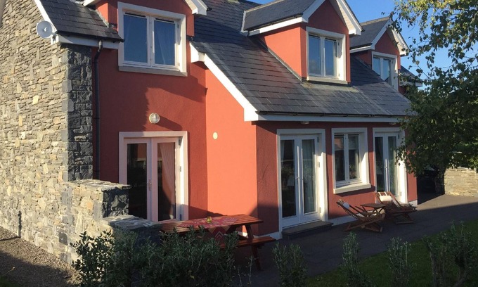 Templenoe House | Holiday house Greenane for 1 - 6 persons with 3 bedrooms - Holiday house