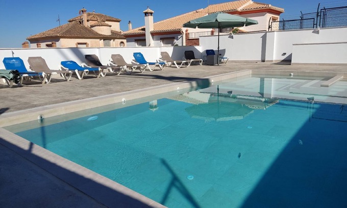 Guevejar House | Holiday house Güevéjar for 1 - 8 persons with 3 bedrooms - Row house