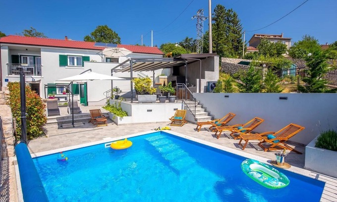 Hreljin House | Holiday house Hreljin for 2 - 9 persons with 4 bedrooms - Holiday home