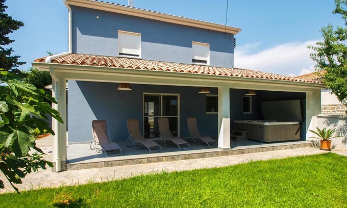 Stinjan House | Holiday House “Marta”