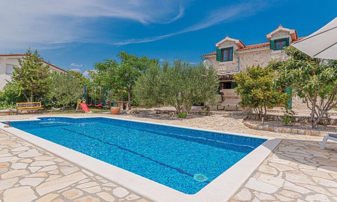 Lozovac House | Holiday house Sibenik for 1 - 7 persons with 3 bedrooms - Holiday house