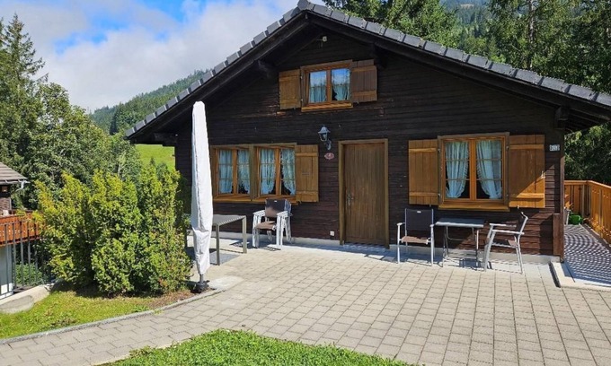 Soerenberg Ski Chalet | Holiday house Sörenberg for 1 - 6 persons with 3 bedrooms - Chalet
