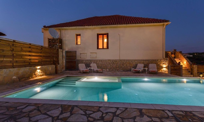 Platanias House | Holiday house Spilia for 1 - 6 persons with 3 bedrooms - Holiday home