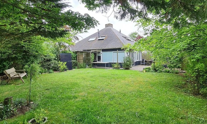 Stavenisse House | Holiday house Stavenisse for 1 - 4 persons with 2 bedrooms - Row house