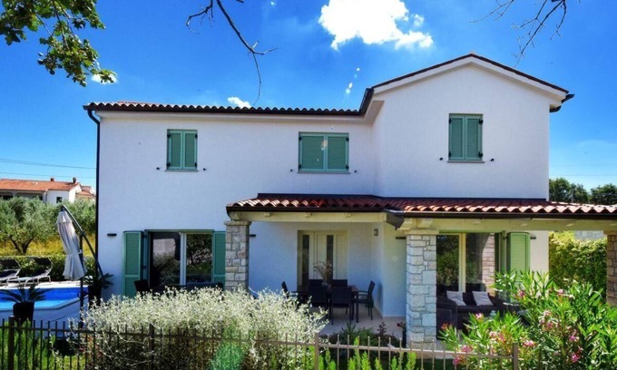 Selina House | Holiday house Sveti Lovrec for 1 - 6 persons with 3 bedrooms - Holiday home
