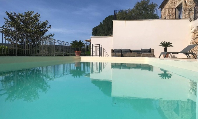 Tresques House | Holiday house Tresques for 1 - 2 persons with 1 bedroom - Holiday home