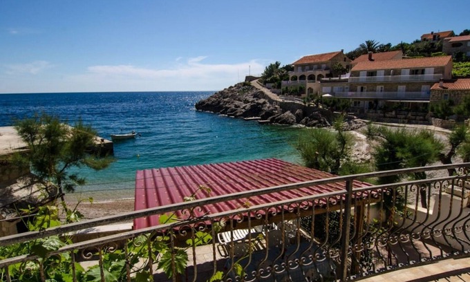 Podobuce House | Holiday house Viki1 - fantastic view, next to the sea - Podobuce, Peljesac peninsula, Croatia
