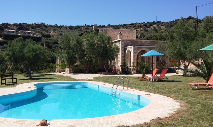 Triopetra House | Holiday house with pool, large garden, idyllic and calm, wifi | Triopetra, Crete
