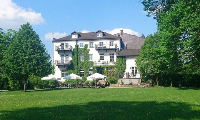Neuhof House | Holiday house Zarrentin for 1 - 8 persons with 3 bedrooms - Holiday house