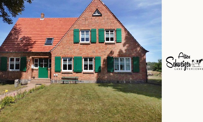 Dobbin-Linstow Apartment | Holiday in the heart of the Mecklenburg Lake District - and near the Baltic Sea