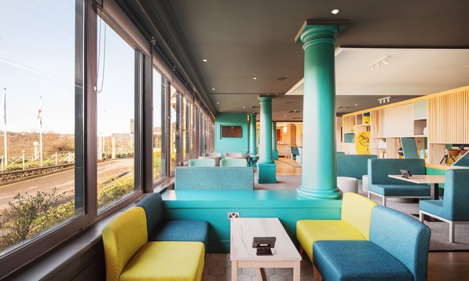 Brighouse Hotel | Holiday Inn Brighouse by IHG