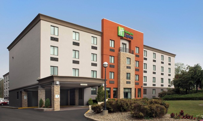 Saugus Hotel | Holiday Inn Express Boston - Saugus by IHG