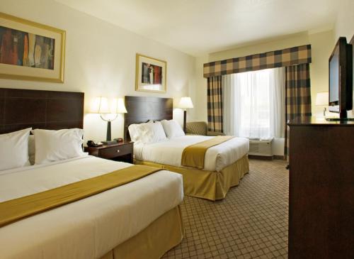 Childress Hotel | Holiday Inn Express Childress by IHG