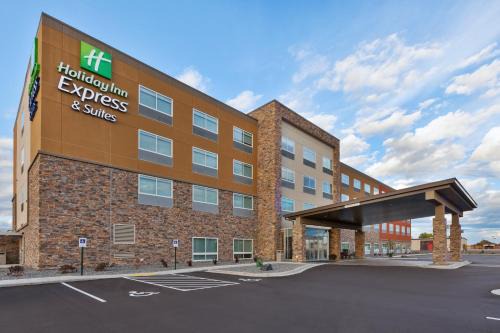 Eau Claire Hotel | Holiday Inn Express- Eau Claire West I-94 by IHG
