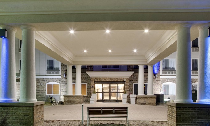 South Jacksonville Hotel | Holiday Inn Express Hotel & Suites Jacksonville by IHG