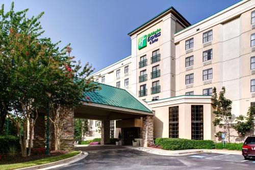 Lindbergh Hotel | Holiday Inn Express Hotel & Suites Atlanta Buckhead by IHG