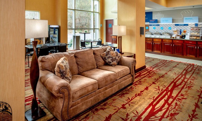 Bonnyman Hotel | Holiday Inn Express Hotel & Suites Hazard by IHG