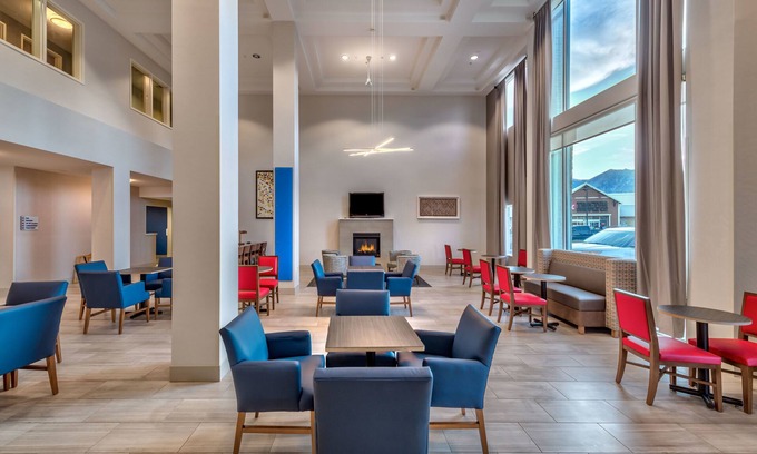 Minden Hotel | Holiday Inn Express Hotel & Suites Minden by IHG