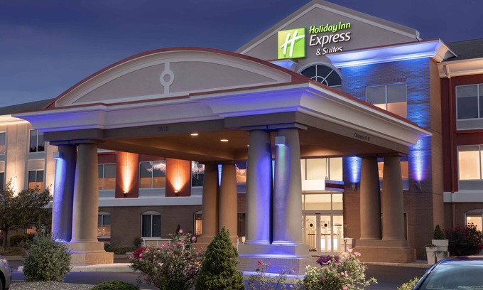Vestal Hotel | Holiday Inn Express Hotel & Suites Vestal by IHG