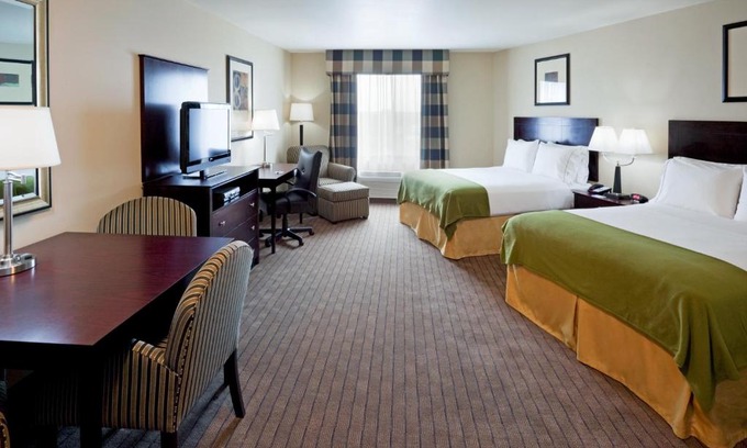 Cicero Hotel | Holiday Inn Express Hotel & Suites Syracuse North Airport Area by IHG