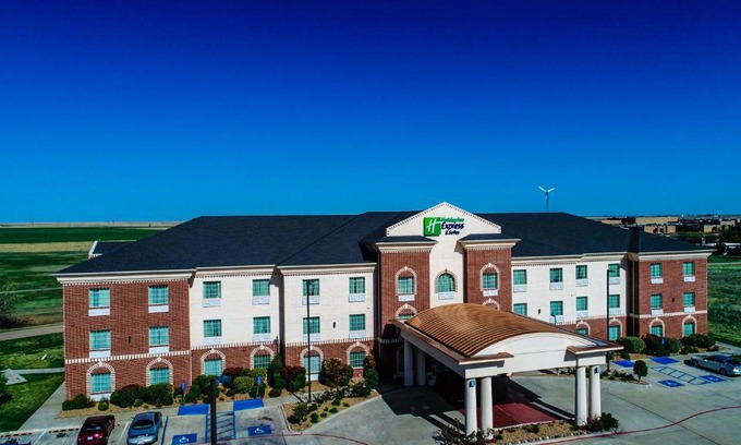 Pampa Hotel | Holiday Inn Express Hotel & Suites Pampa by IHG