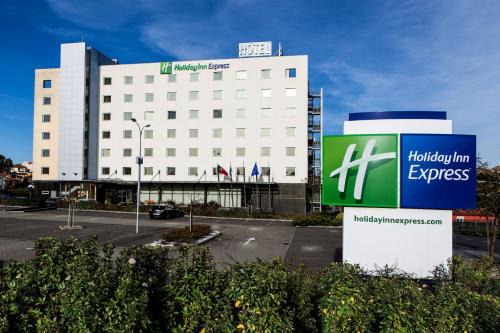 Paco De Arcos Hotel | Holiday Inn Express Lisbon-Oeiras by IHG