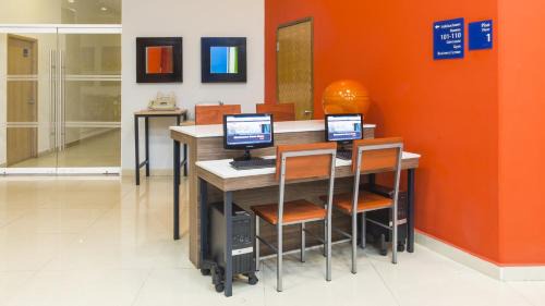 Manzanillo Hotel | Holiday Inn Express Manzanillo by IHG