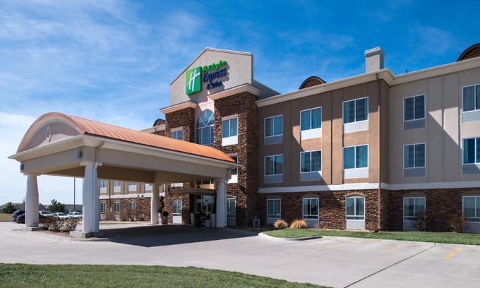 Maize Hotel | Holiday Inn Express Northwest Maize by IHG