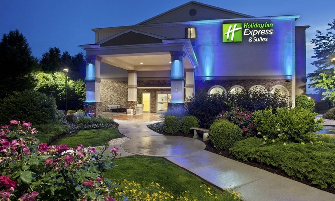 East Texas Hotel | Holiday Inn Express & Suites Allentown West by IHG