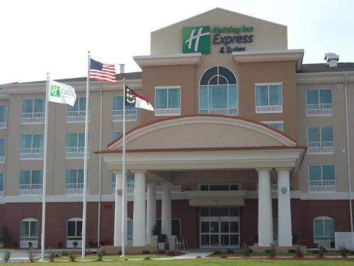 Smithfield Hotel | Holiday Inn Express & Suites - Smithfield/Selma by IHG