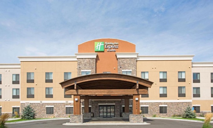 Glendive Hotel | Holiday Inn Express & Suites Glendive by IHG