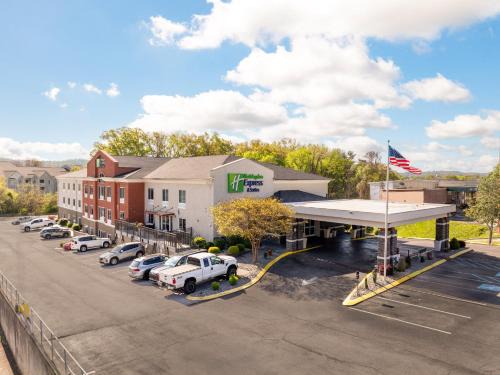 Lupton City Hotel | Holiday Inn Express & Suites Chattanooga-Hixson by IHG