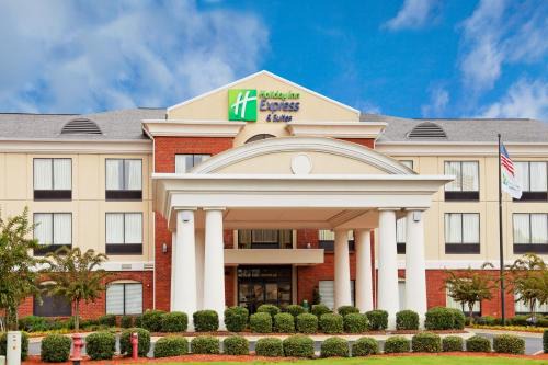 Tupelo Hotel | Holiday Inn Express & Suites Tupelo by IHG