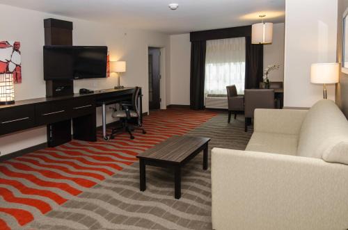 Easton Hotel | Holiday Inn Express & Suites Columbus - Easton Area by IHG