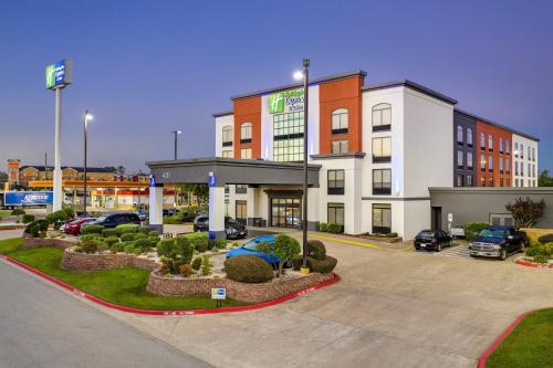 Longview Hotel | Holiday Inn Express & Suites Longview North by IHG