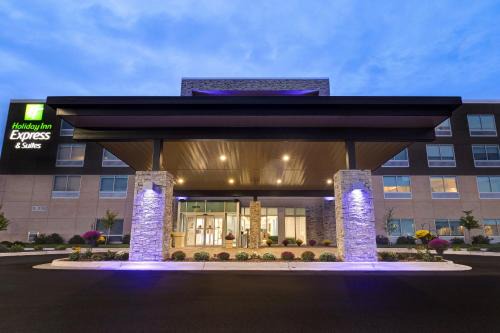 Grandville Hotel | Holiday Inn Express & Suites - Grand Rapids South - Wyoming by IHG