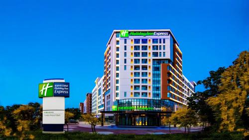 Dongli Hotel | Holiday Inn Express Tianjin Airport East by IHG