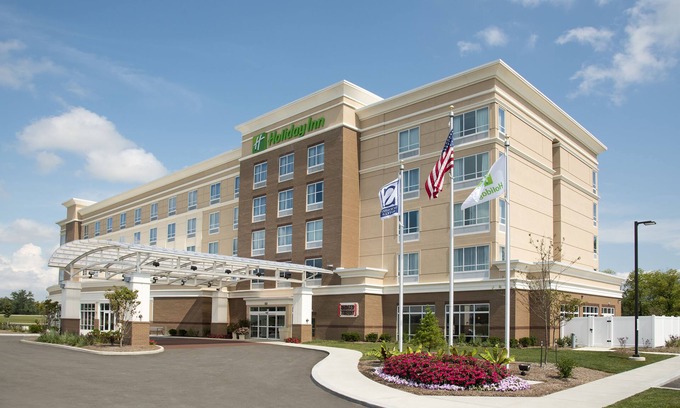 West Newton Hotel | Holiday Inn Indianapolis Airport by IHG